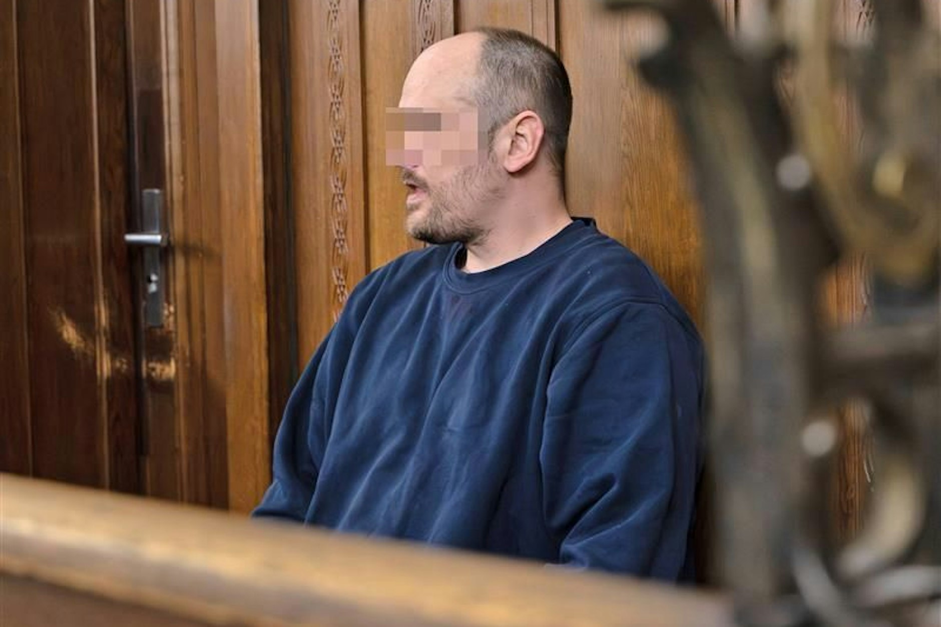 Nötigung, versuchter Totschlag, gefährlicher Eingriff in den Straßenverkehr, vorsätzliche Körperverletzung: Die Anklage gegen Nico N. ist lang. Er soll in Berlin einen Kinderwagen samt Baby auf eine befahrene Straße geschoben haben.