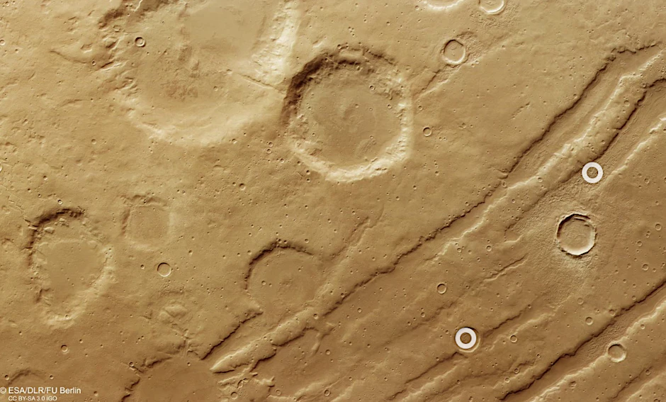 ESA-Bild der typischen Strukturen auf dem Mars.