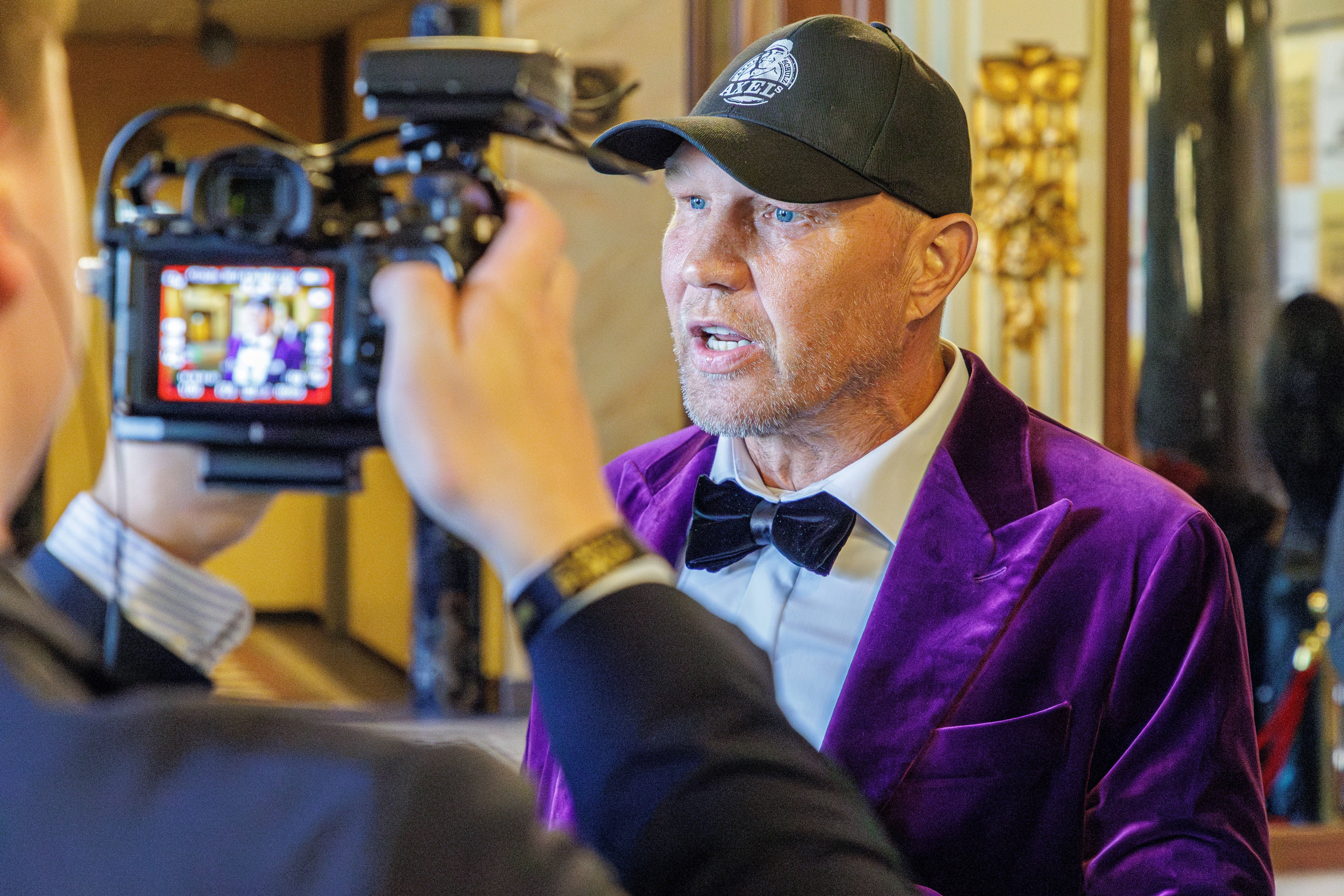 500 Weihnachtstüten für Obdachlose: Axel Schulz engagiert sich!