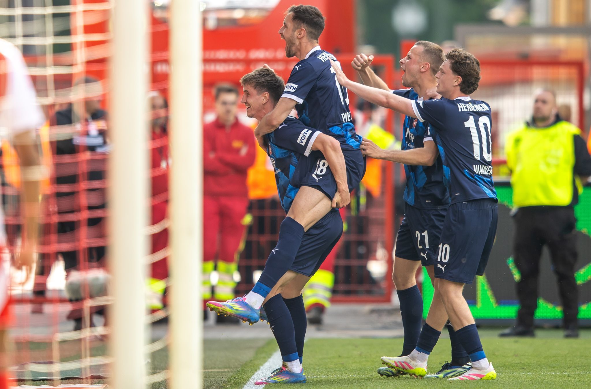 Image - 1. FC Union Berlin: Rote Laternen erzeugen in Köpenick stets Alarmstimmung