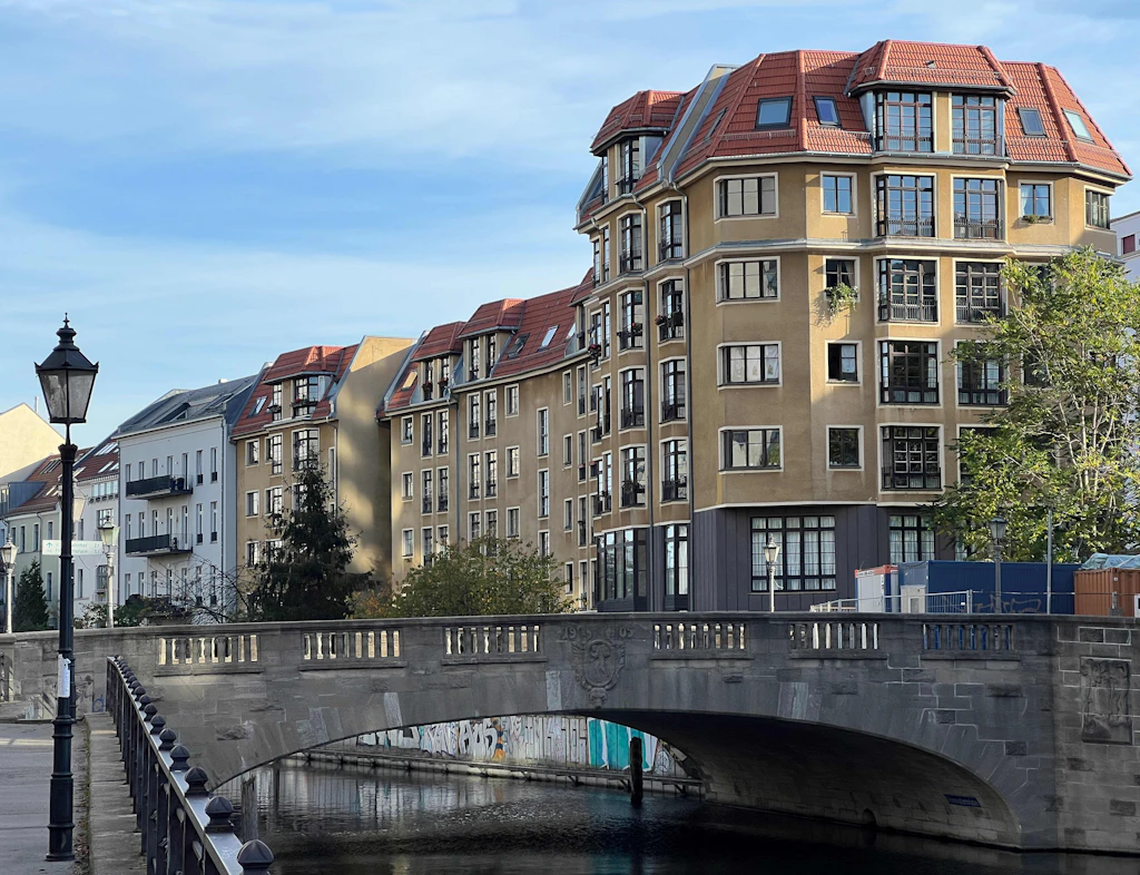 Stadtgeschichte bewahrt: DDR-Haus wird zum Denkmal!