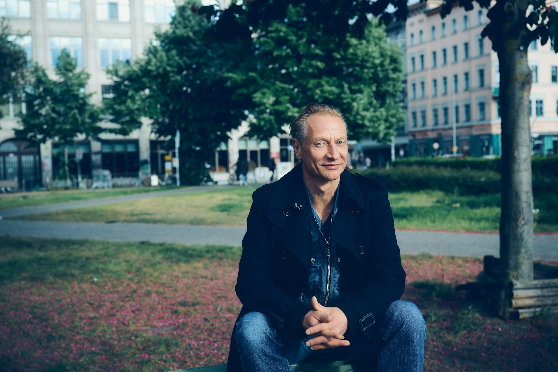 Der Schauspieler und jetzt auch Schrifsteller Victor Schefé.