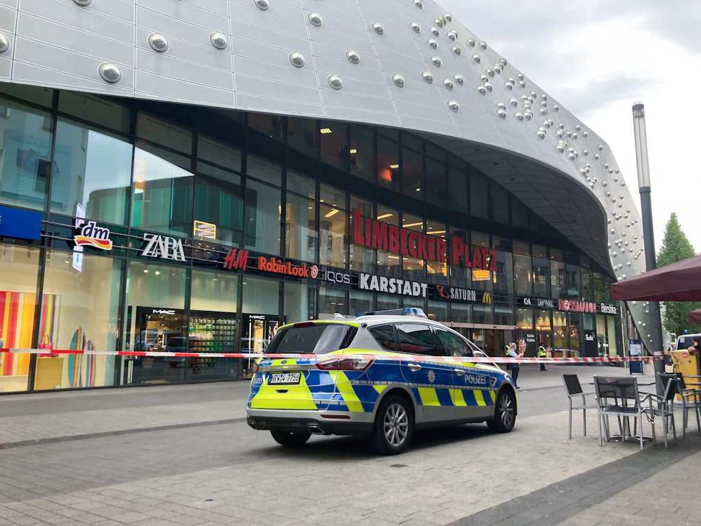 Kapsamlı polis operasyonlarının ardından: “Schweinetreff” grubuna baskınlar