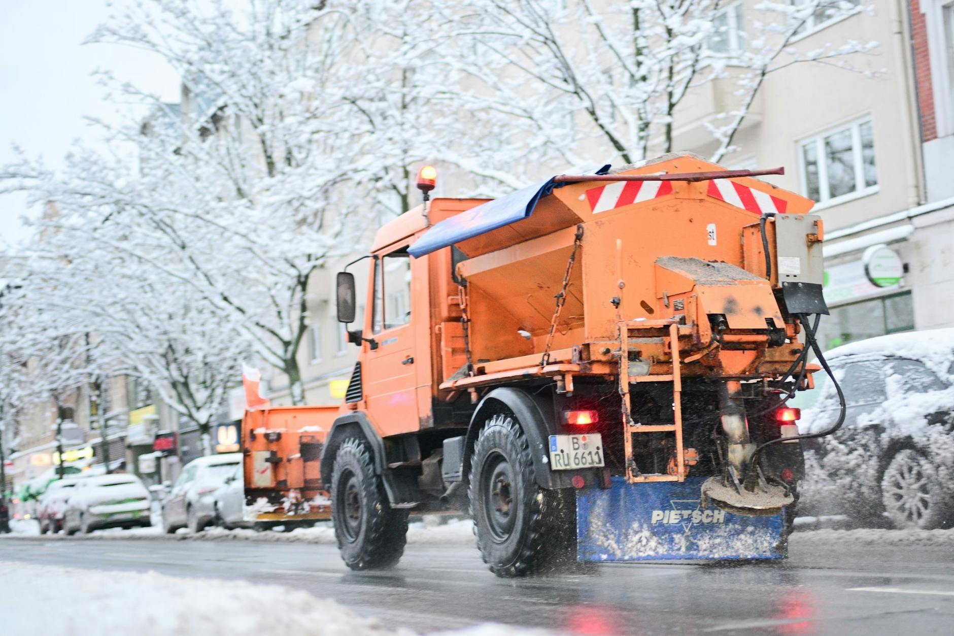 Muss in Berlin bald der Räumdienst fahren, weil der Polarwirbel uns einschneit? Momentan sind die Prognosen noch etwas diffus.