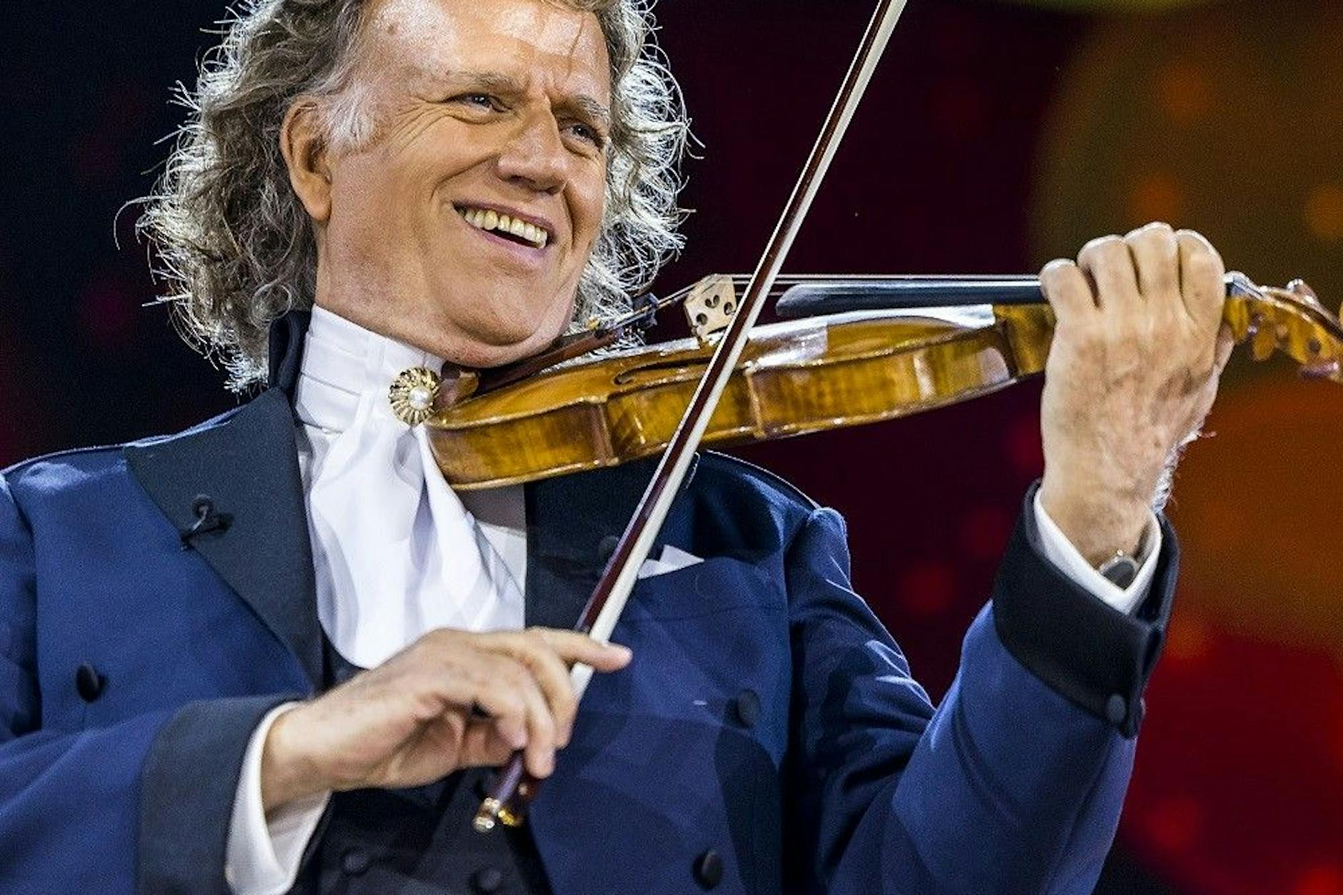André Rieu live in Maastricht – jetzt Tickets sichern! Zum Sommernachtskonzert mit dem Walzerkönig