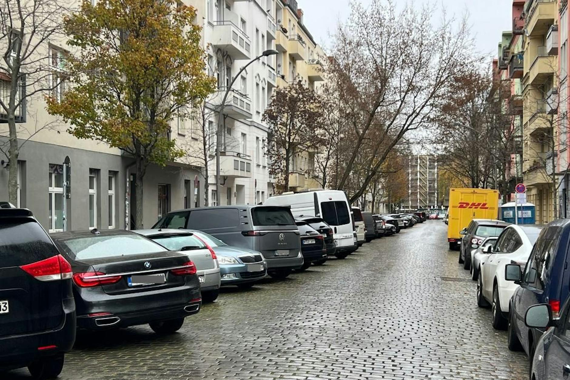 Parkplatz-Ärger in Friedrichshain: Anwohner wütend über neue Verbote