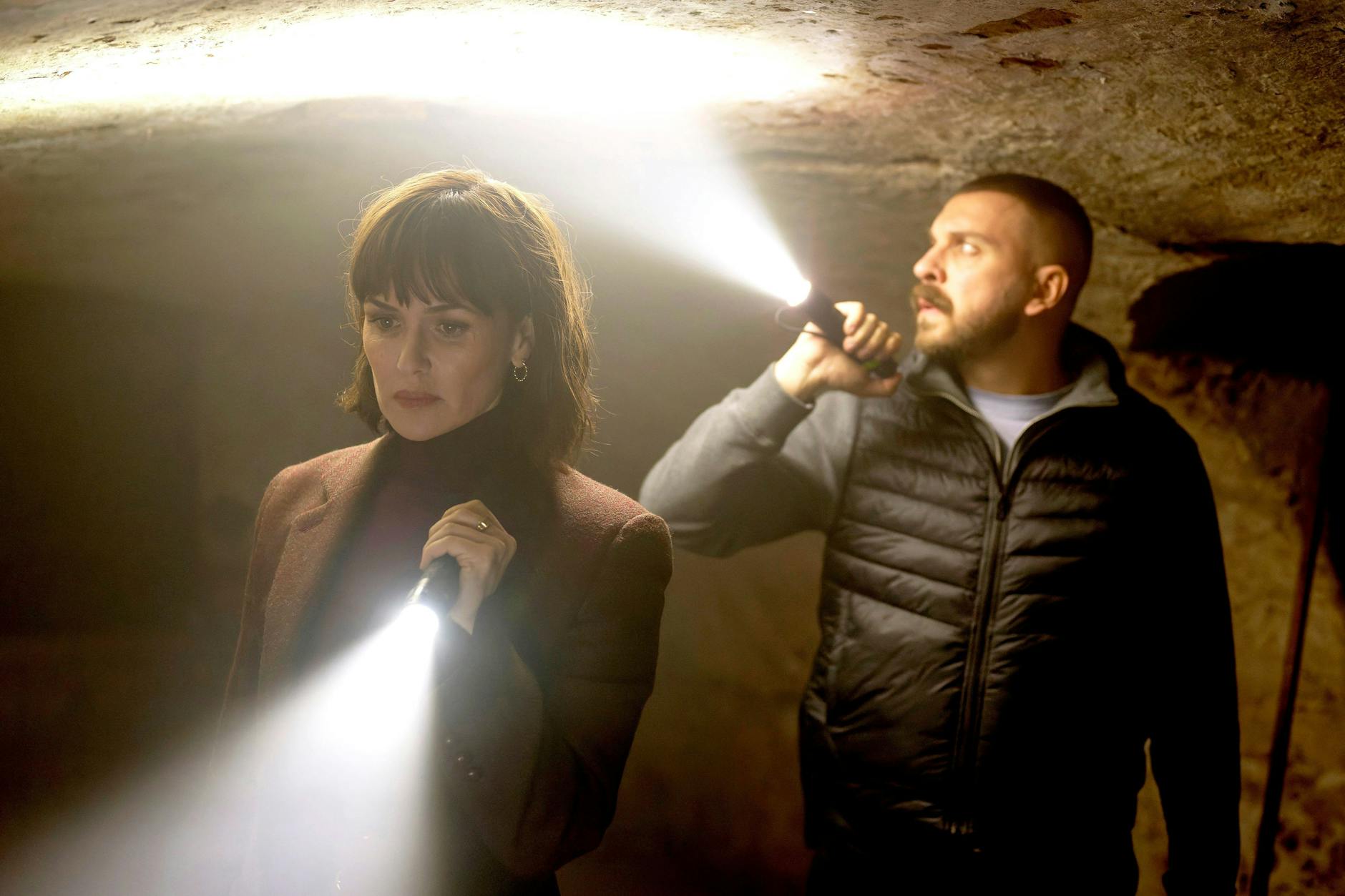 In ihrem zweiten Fall werden die Ermittlungen für Maryam Azadi (l., Melika Foroutan) und Hamza Kulina (Edin Hasanovic) brandgefährlich.