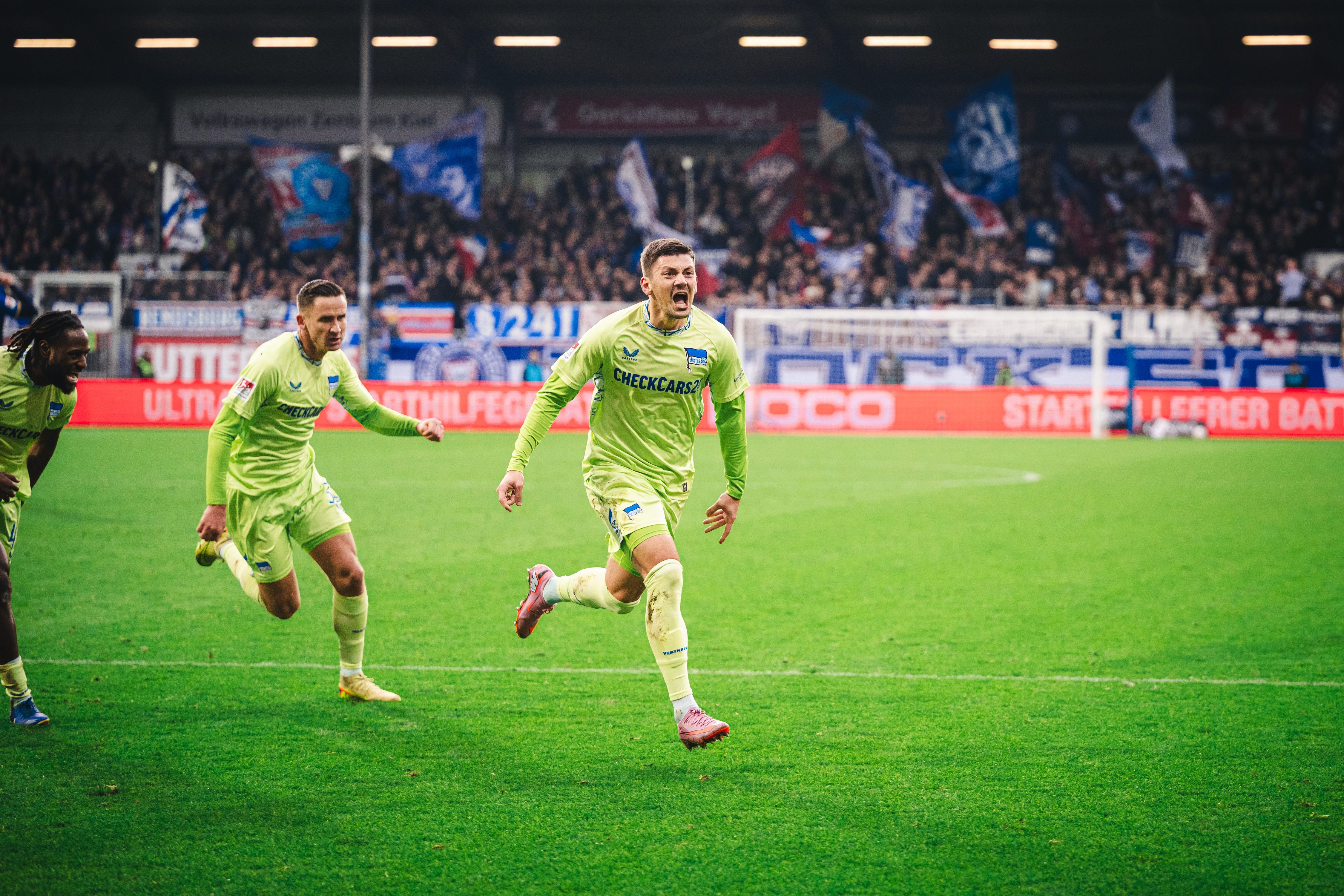 Image - Traum-Comeback von Herthas Kownacki: Pass, Sprint, Kopfball, Tor!