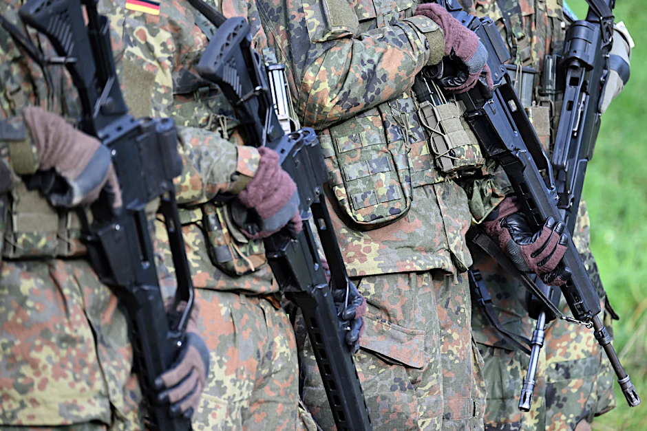 Am 5.12. findet deutschlandweit ein Schulstreik gegen die Wehrpflicht statt.