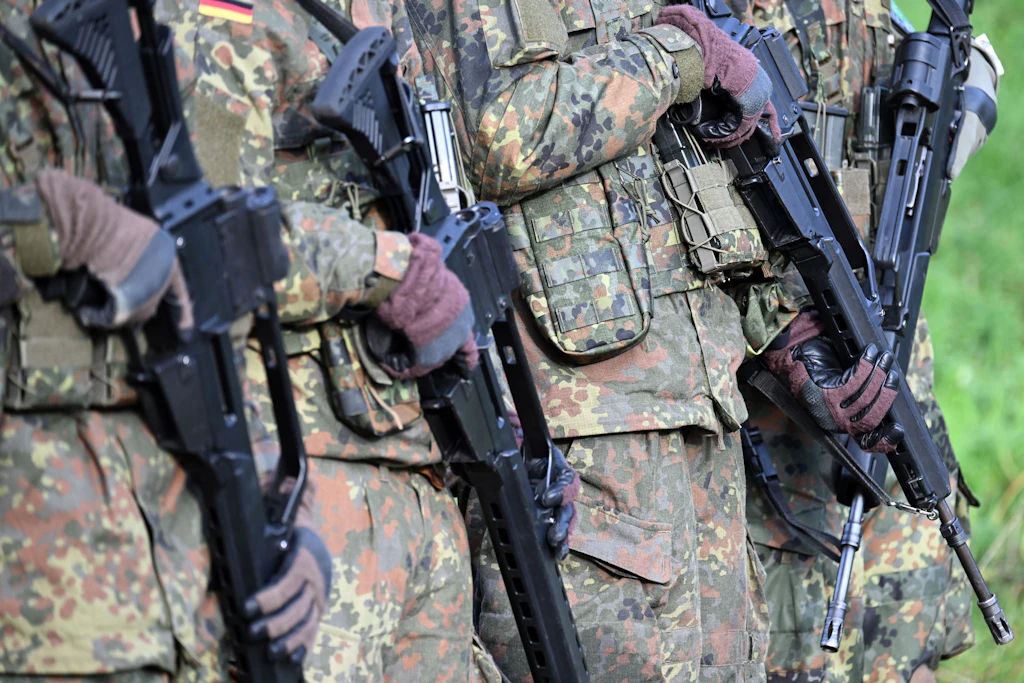 „Wer soll denn ein Nato-Land angreifen?“ Bündnis ruft zum „Schulstreik gegen Wehrpflicht“ auf