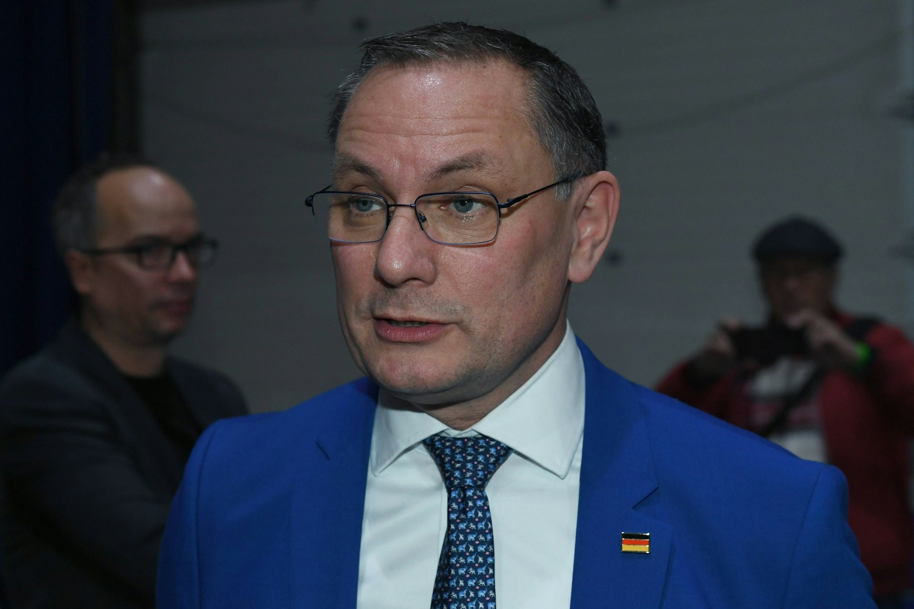 AfD-Parteichef Tino Chrupalla will den Auftritt von Alexander Eichwald beim Gründungskongress ihrer neuen Jugendorganisation in Gießen überprüfen.
