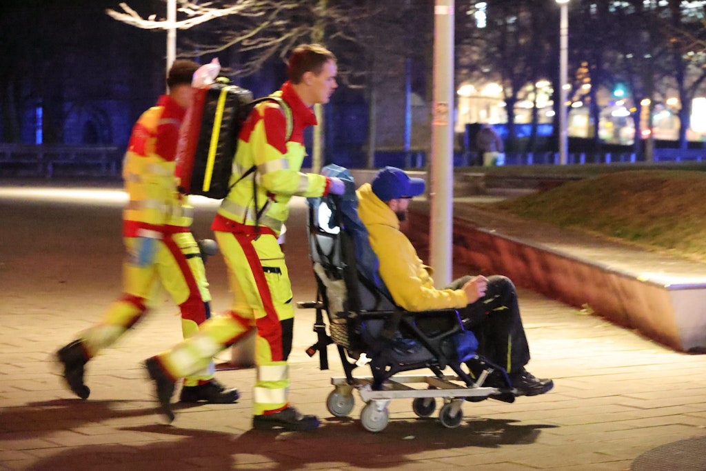 Pr-gelei-in-Kneipe-Notarzt-Einsatz-am-Alexanderplatz-