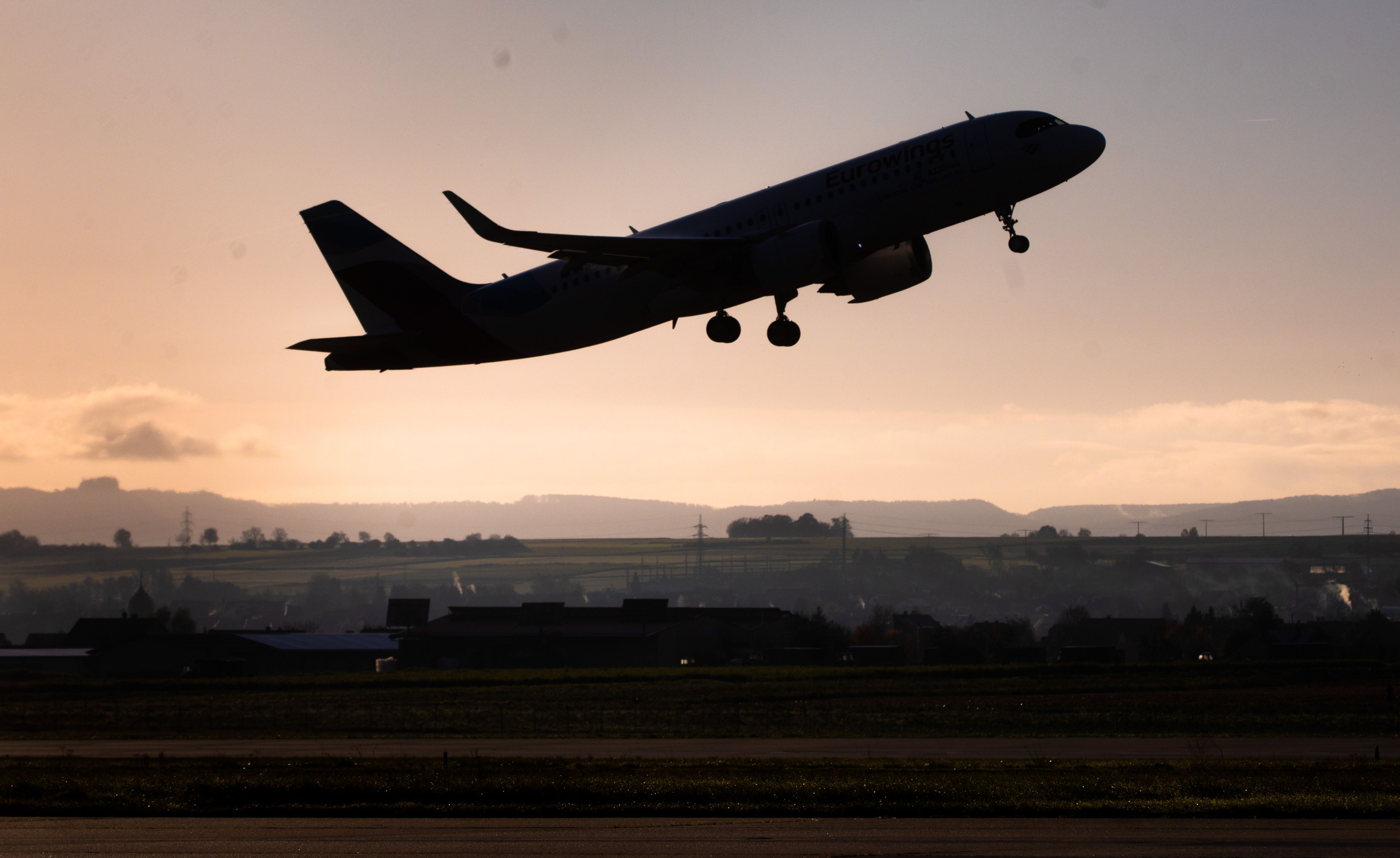Image - Klimaschutz: Grüne fordern höhere Abgaben auf Business-Class-Flüge
