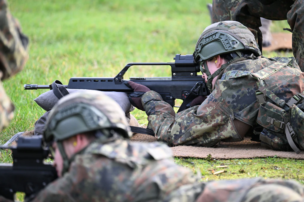 Schulstreik gegen Wehrpflicht: Schüler protestieren bundesweit gegen neuen Wehrdienst