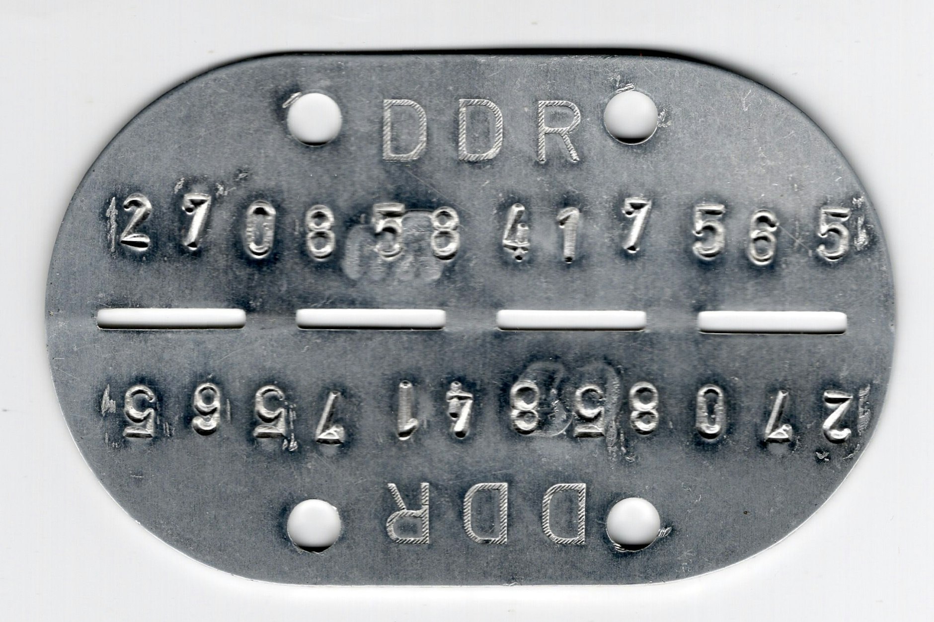 Die Erkennungsmarke von Stephan Suschke