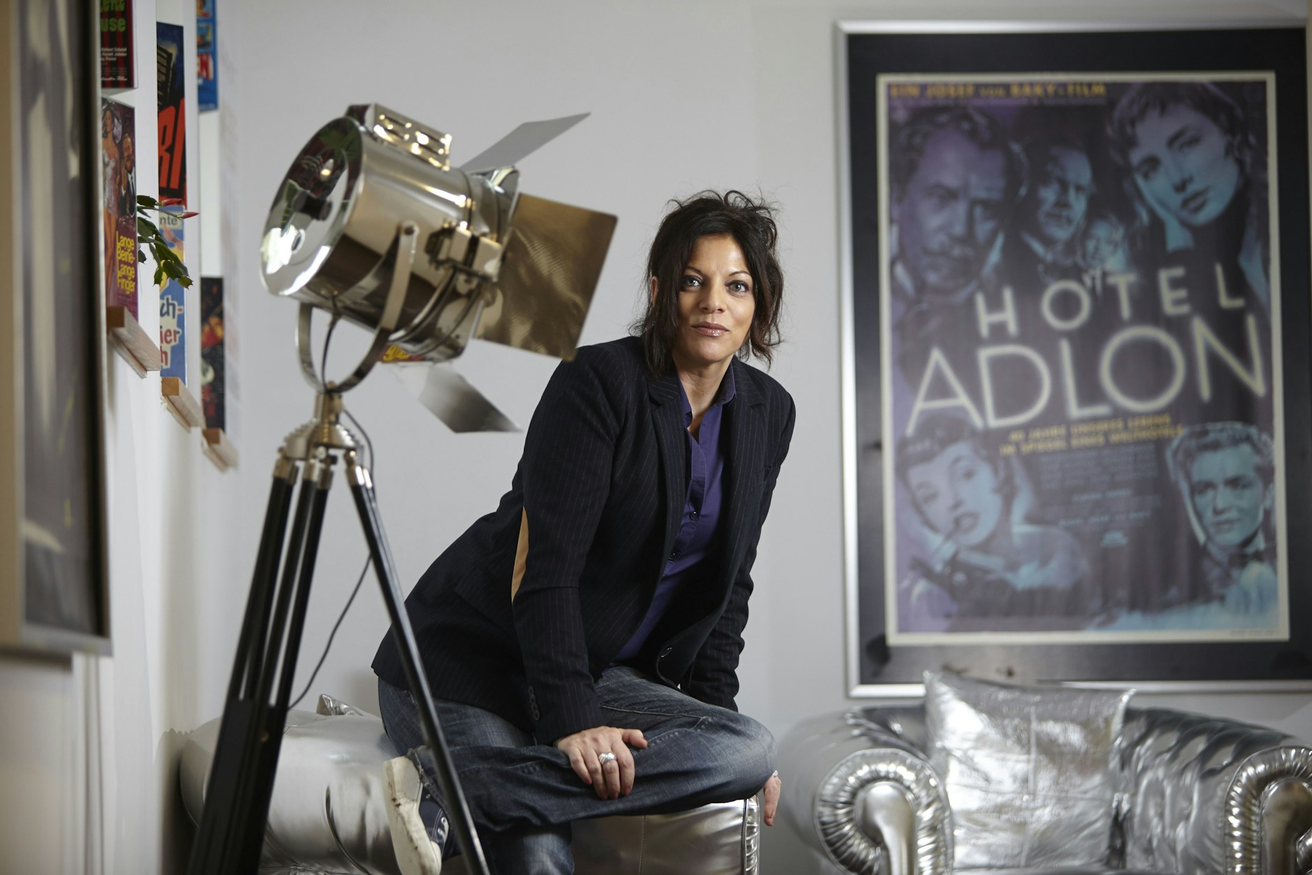 Dr. Alice Brauner studierte an der freien Universität Berlin, 2006 stieg sie in die Firma ihres Vaters Artur „Atze“ Brauner ein. Seit 2019 ist sie dort Geschäftsführerin.