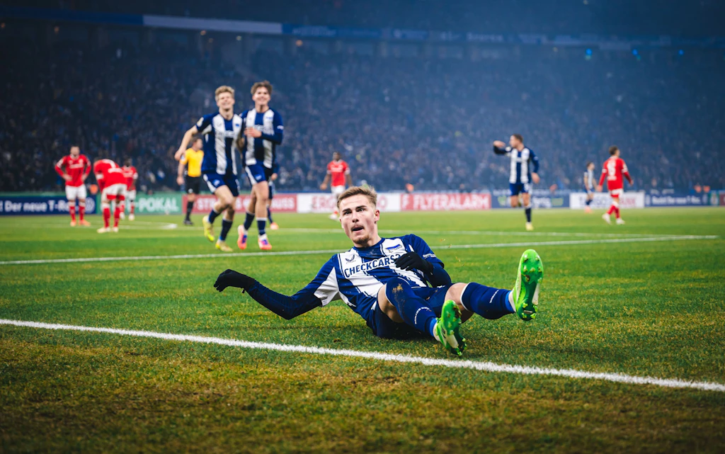 “Bugün onların kıçlarını tekmeledik”