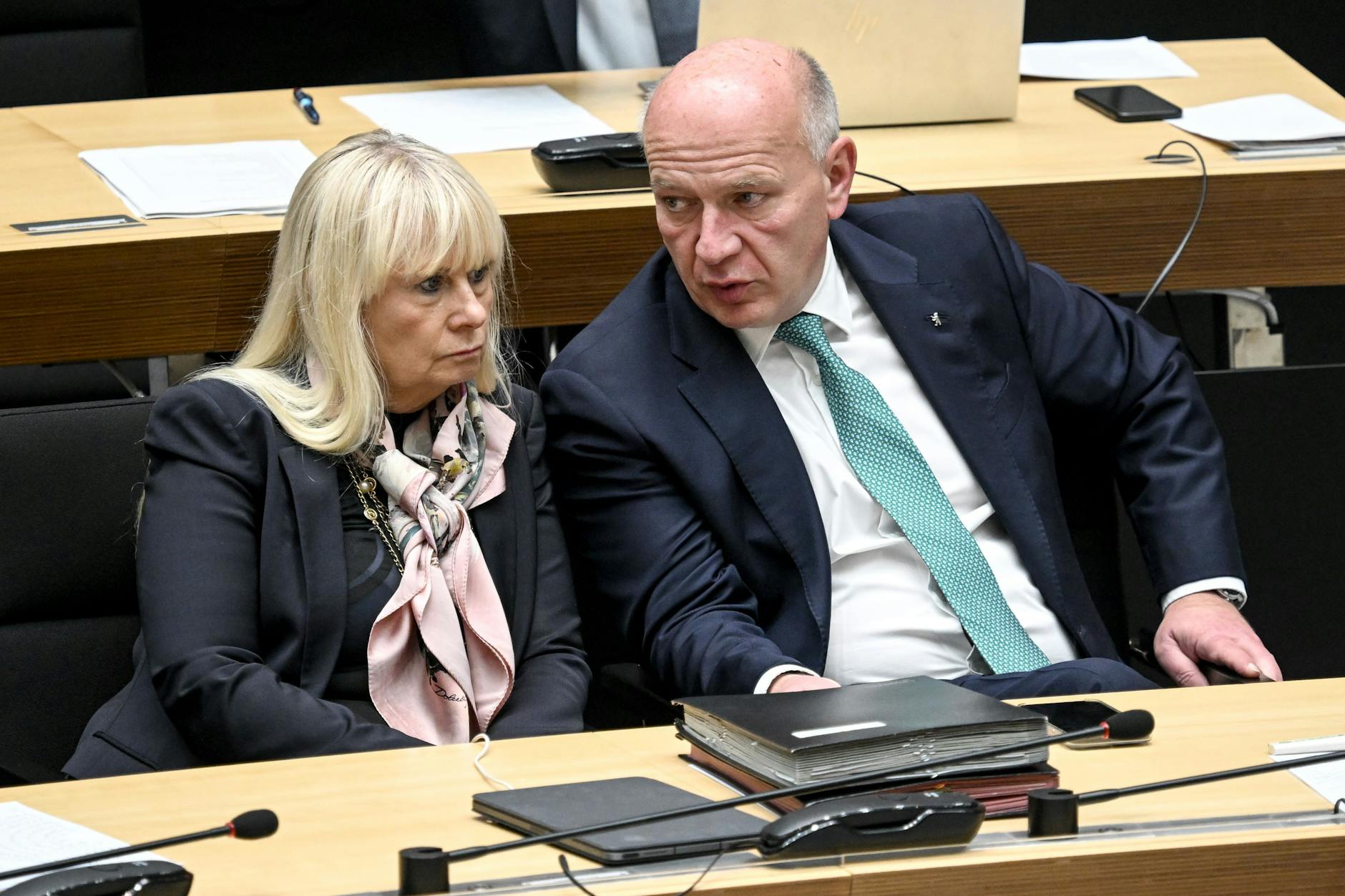 Innensenatorin Iris Spranger (SPD) Berlins Regierender Bürgermeister Kai Wegner (CDU): Noch regieren sie zusammen in der Hauptstadt. Doch neueste Umfragen sehen keine Zukunft für diese Koalition.