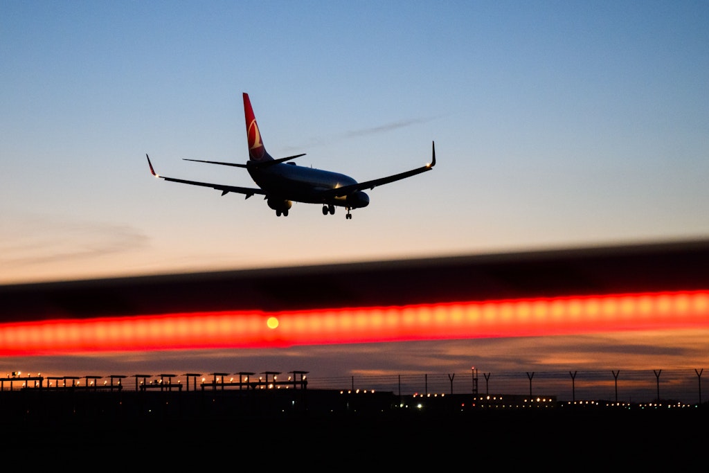 Per Charterflug: 192 Afghanen in Deutschland gelandet