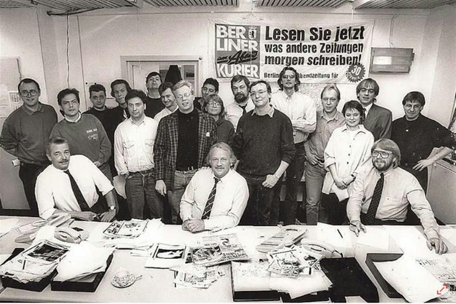 KURIER-Chefredakteur Wieland Sandmann (Mitte), zweite von rechts Susanne Dübber.