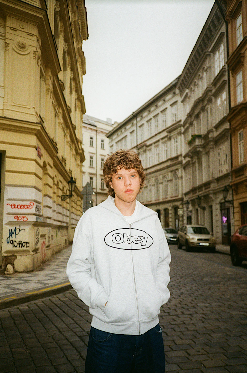 Ein Junge vom Block, aber inzwischen auch König der Charts: Zartmann