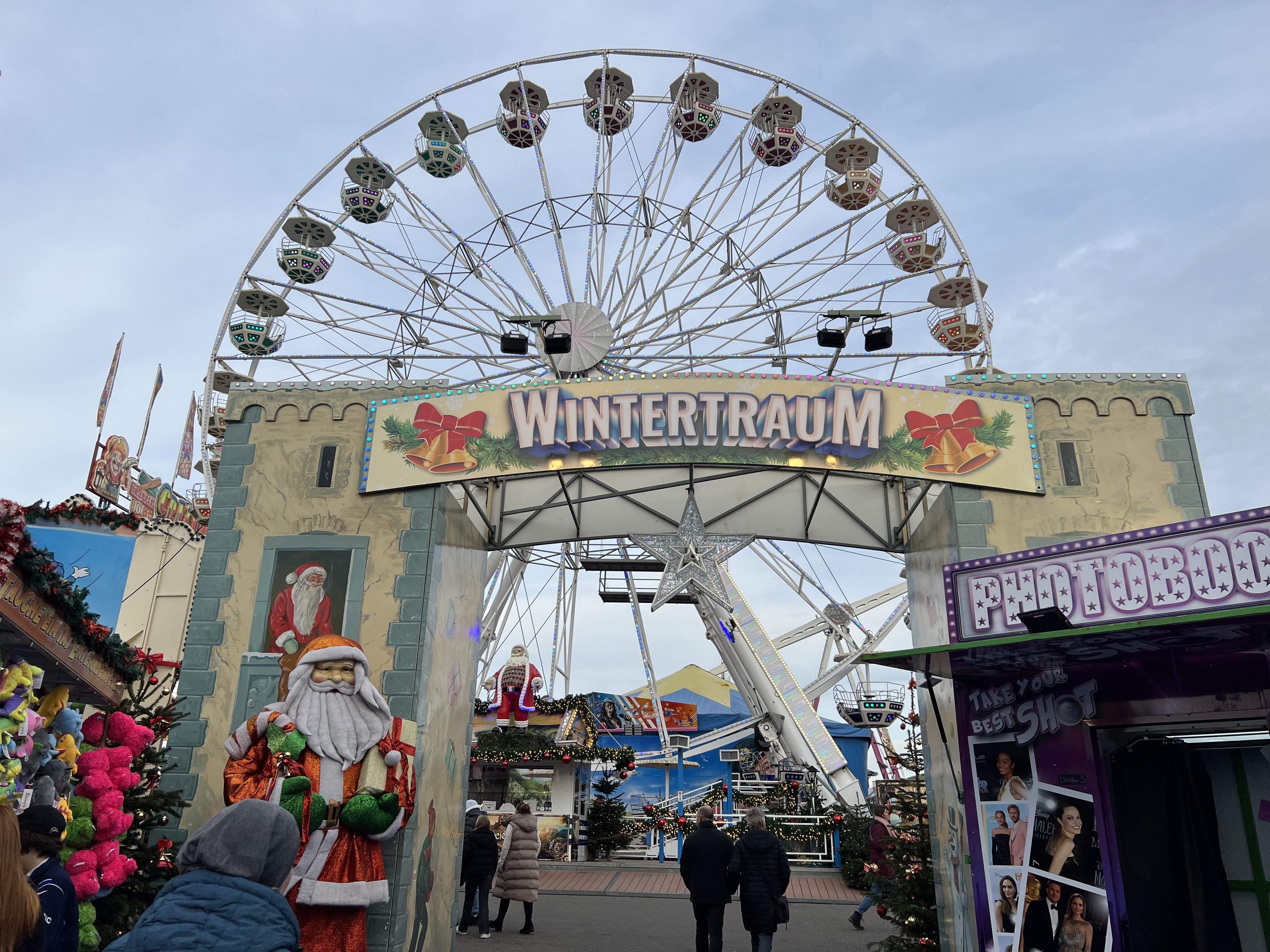 Image - KURIER-Test: Wie weit komme ich auf dem Weihnachtsmarkt mit 25 Euro?