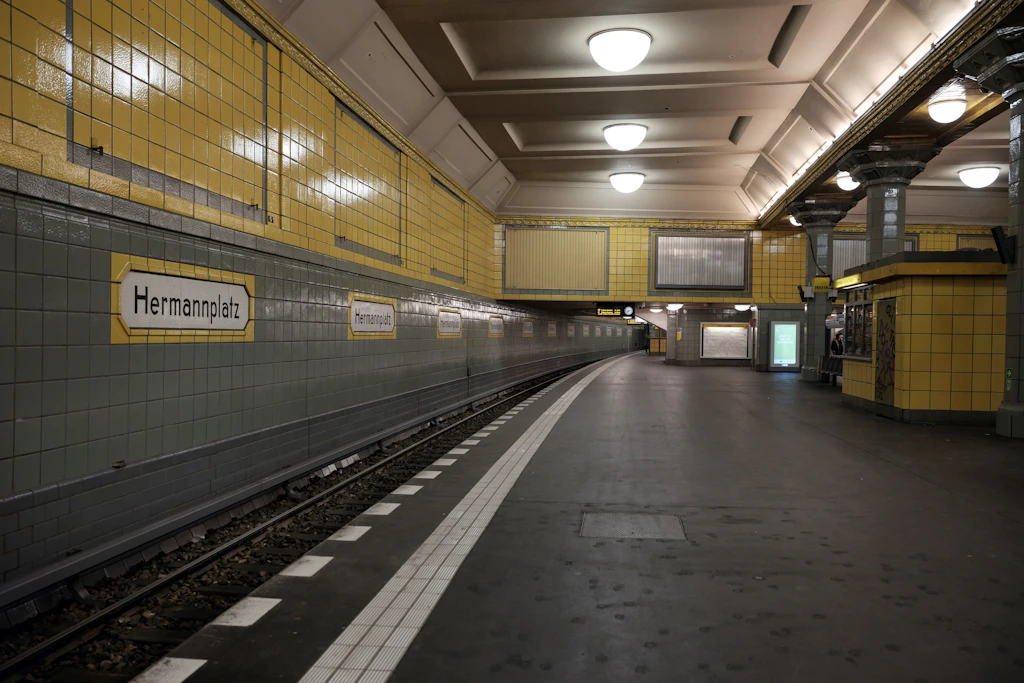 Der Herrmannplatz als Laufsteg? Wir finden: Ideal für Gucci!