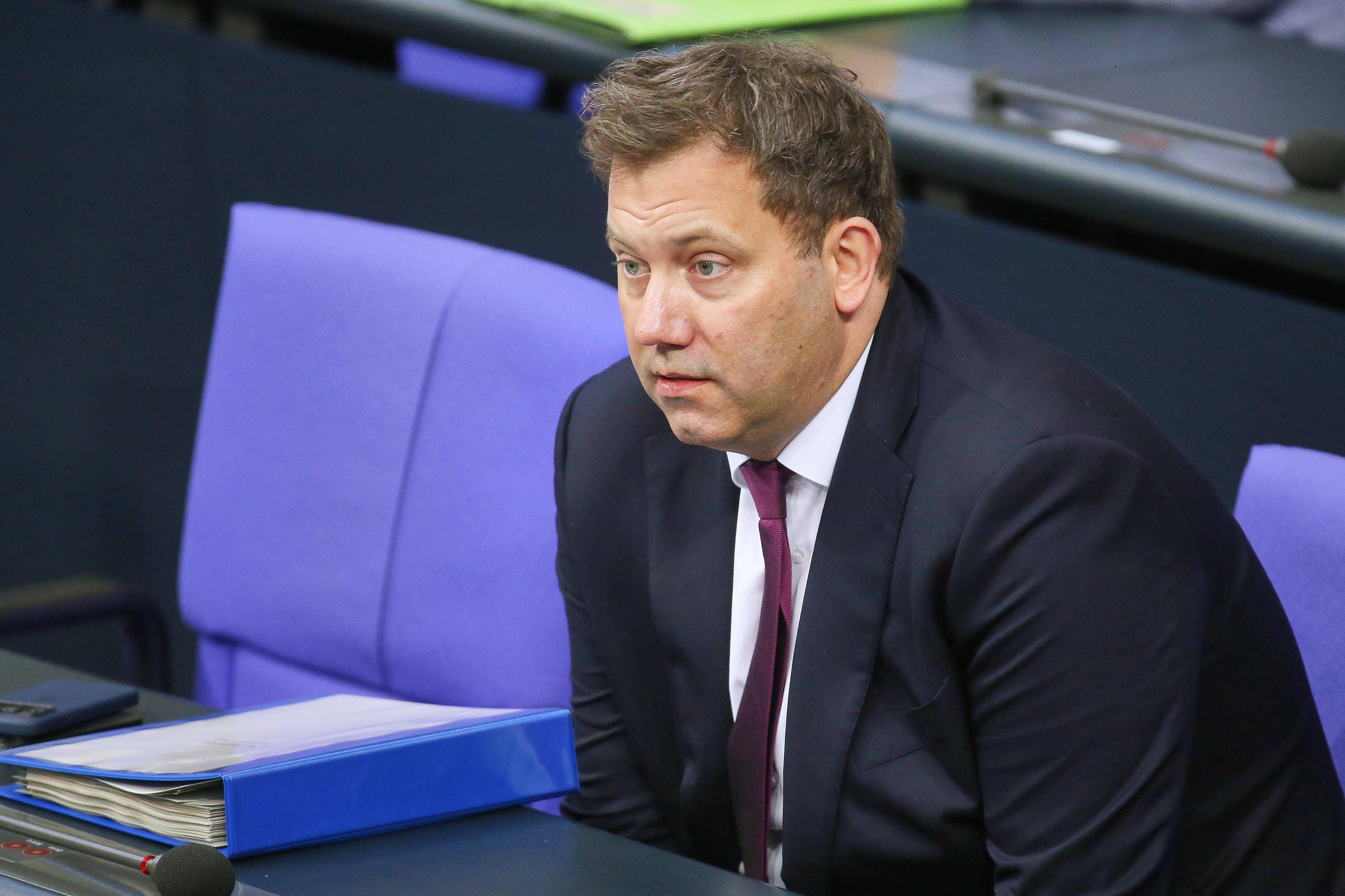 Image - Maischberger: Lars Klingbeil äußert sich zu Arbeitsministerin Bärbel Bas