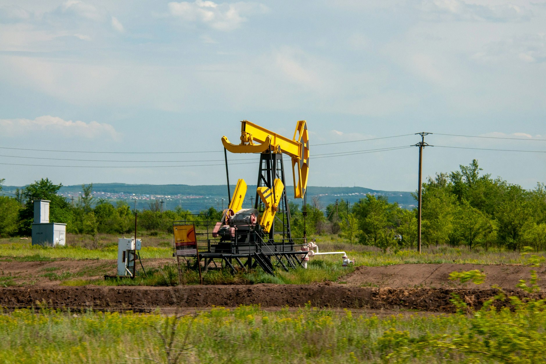 Eine Ölförderanlage in Russland