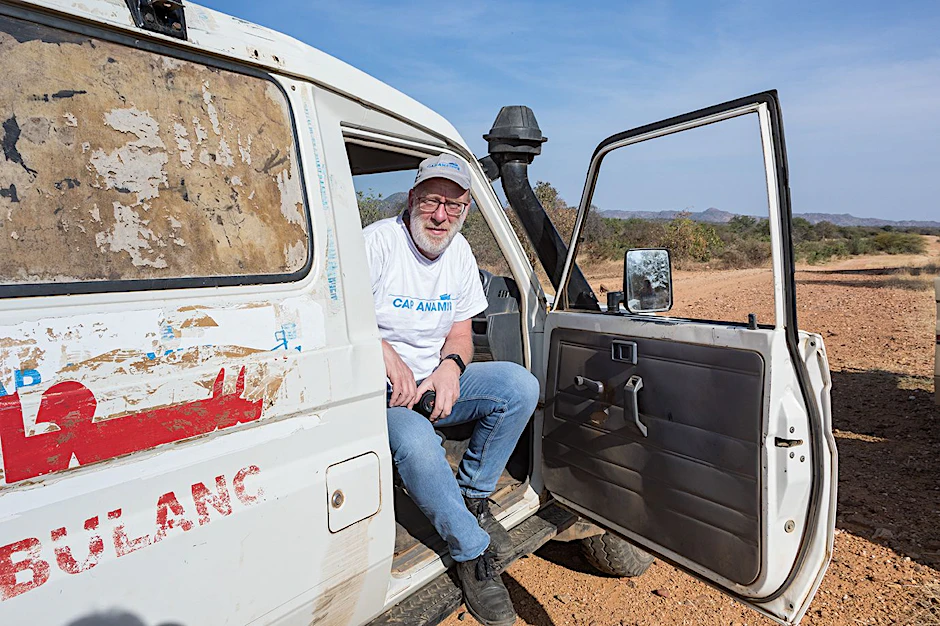 Bernd Göken von Cap Anamur reist immer wieder über beschwerliche Routen in die schwer zugängliche Region in den Nuba-Bergen.