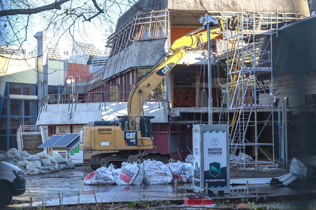 SEZ-Abriss-Berlin-macht-St-ck-f-r-St-ck-DDR-Bauten-platt