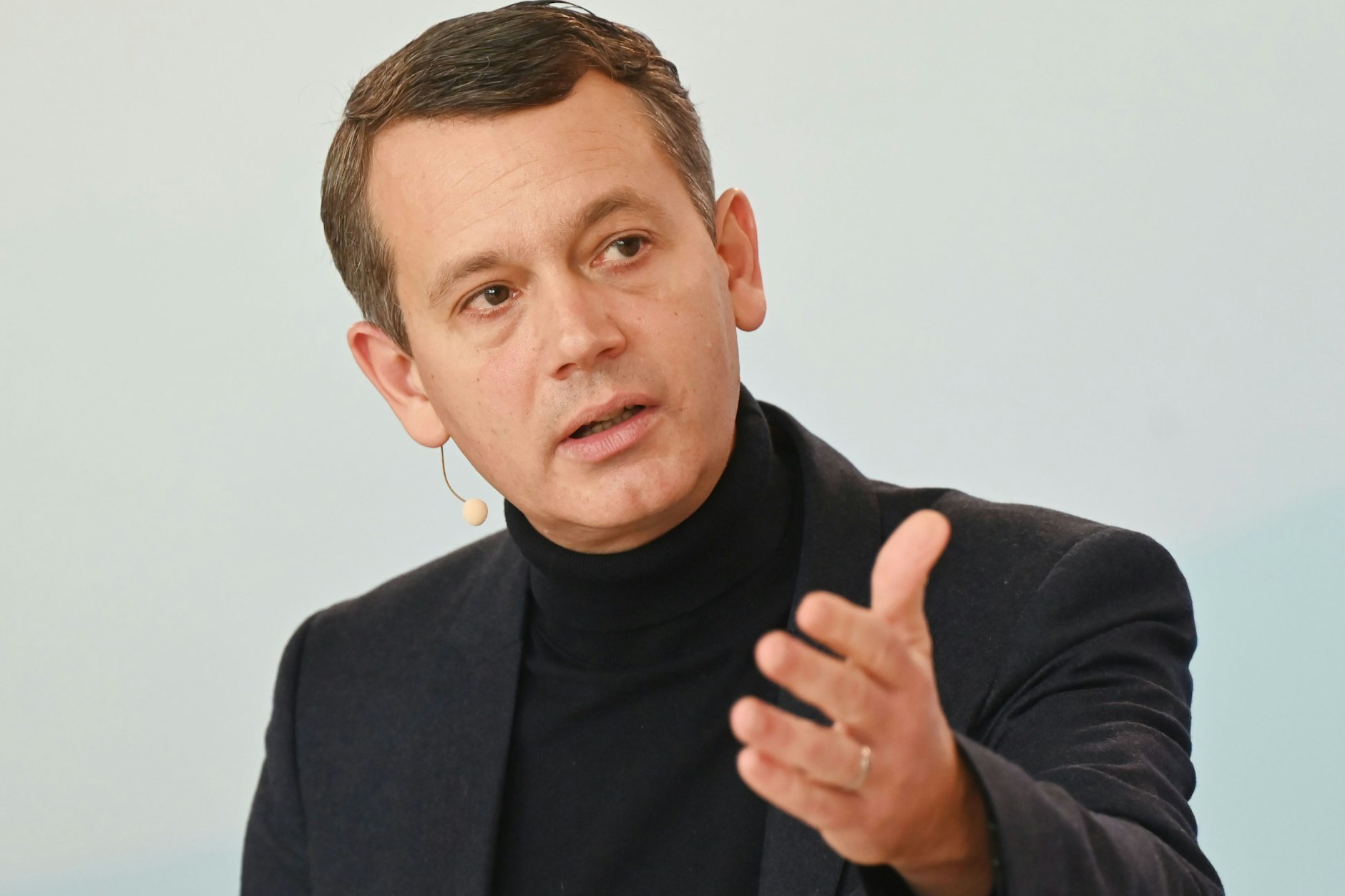 Christoph Werner, Chef der Drogeriekette dm, verteidigt seine Position.