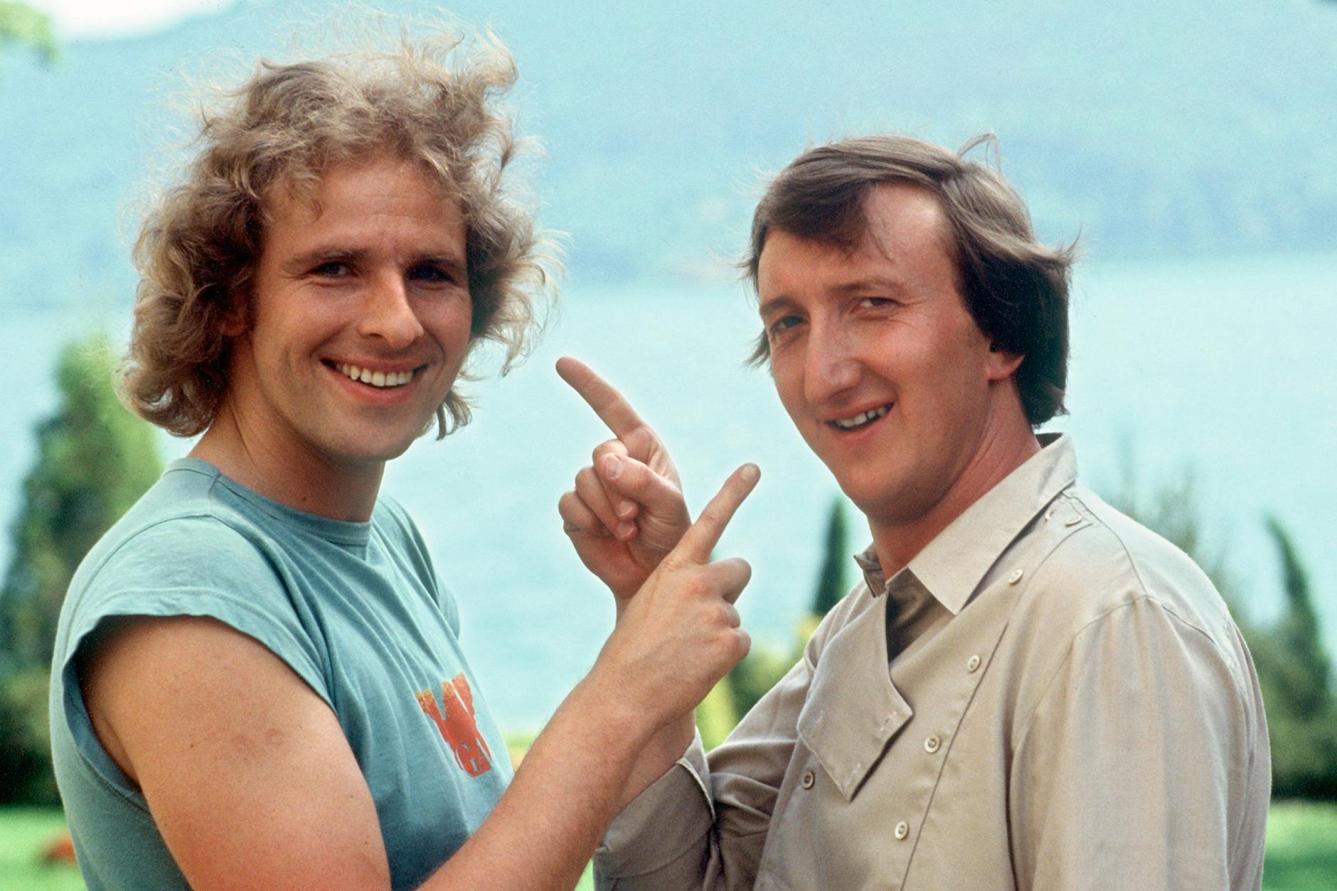 Thomas Gottschalk (l.) und Schauspieler Mike Krüger während der Dreharbeiten zu dem Kinofilm „Die Supernasen“.