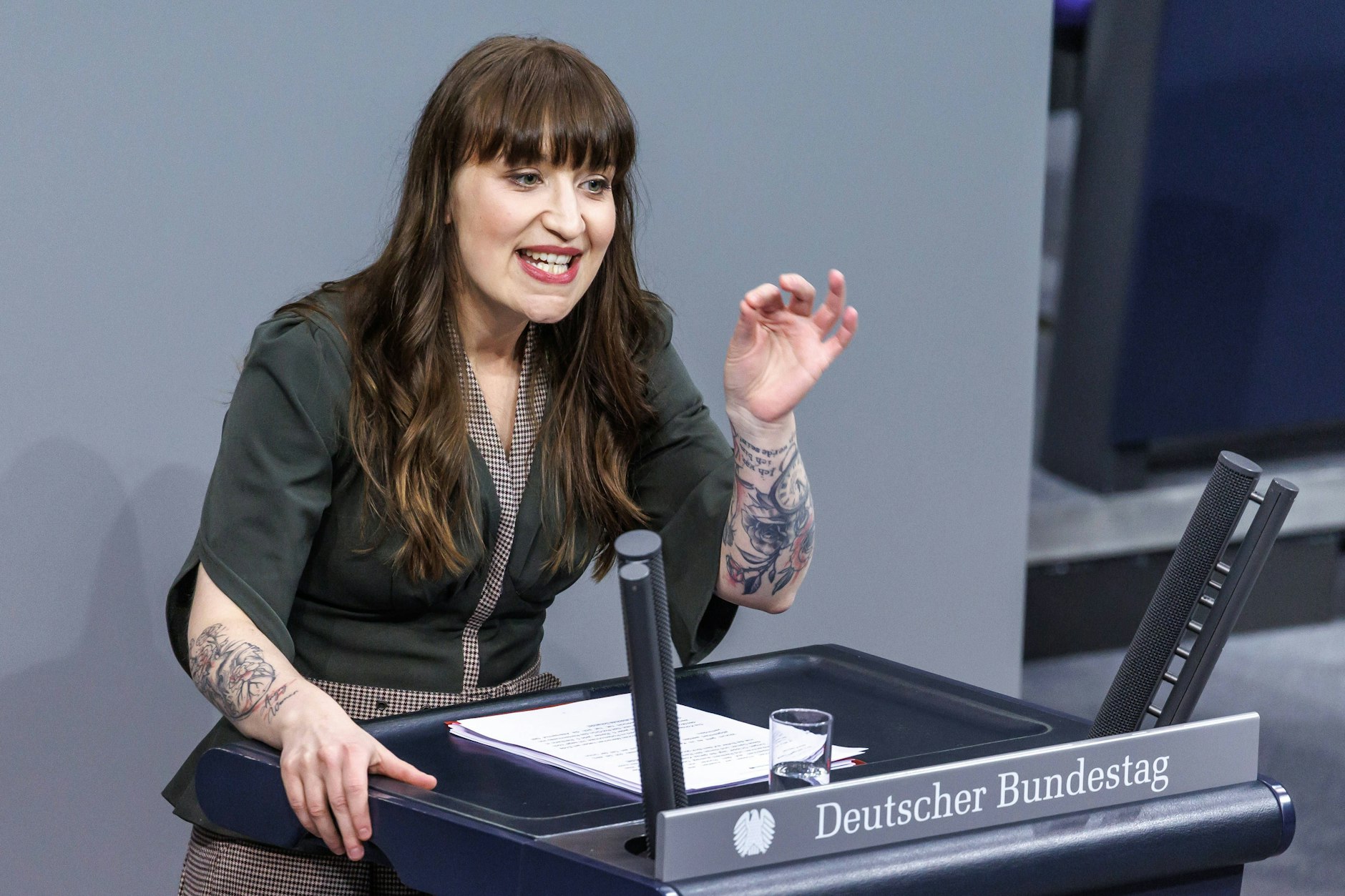 Die Partei von Heidi Reichinnek gewinnt an Stimmen hinzu.