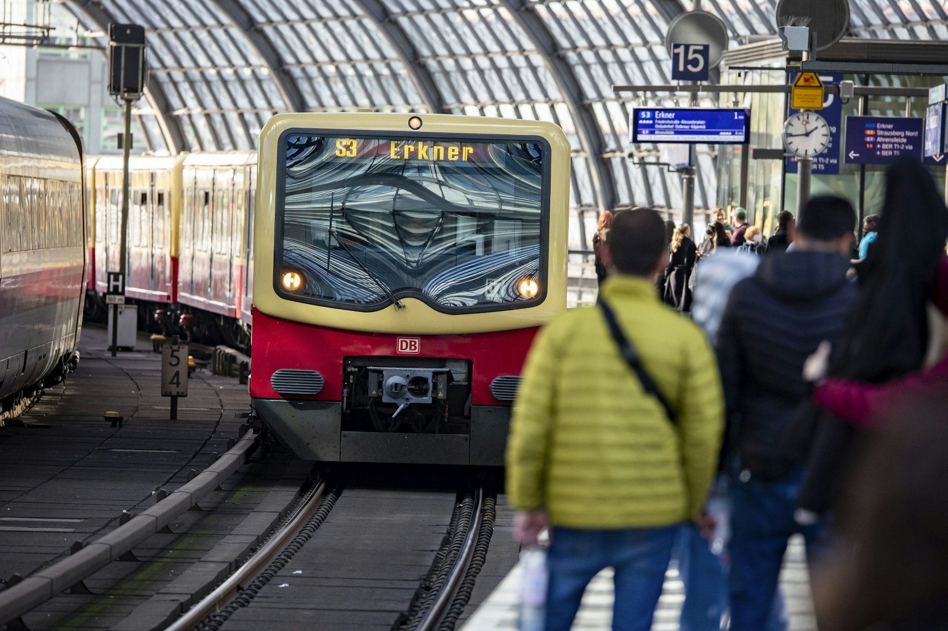 Ab 1. Januar werden die Öffis teurer: Was für Berliner und Brandenburger wichtig ist