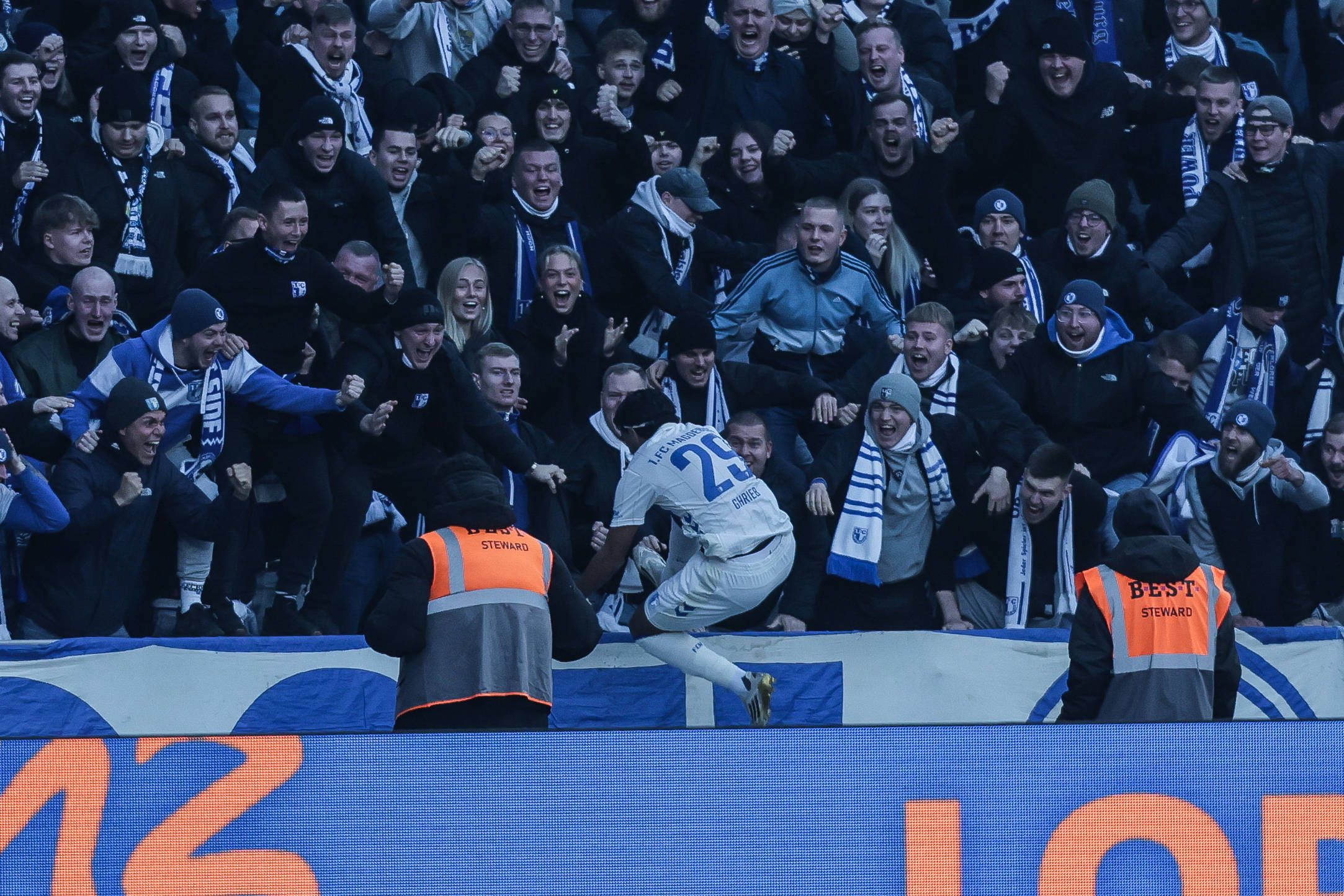 Jubel-Drama: FCM-Torschütze Ghrieb stürzt in Betongraben ab
