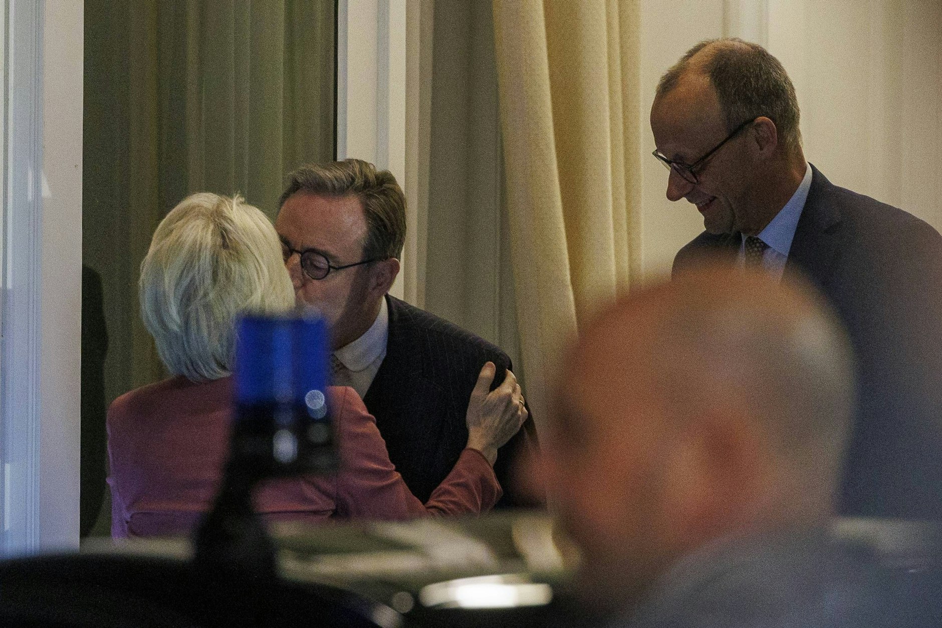 Bart De Wever, Friedrich Merz und Ursula von der Leyen in Brüssel.