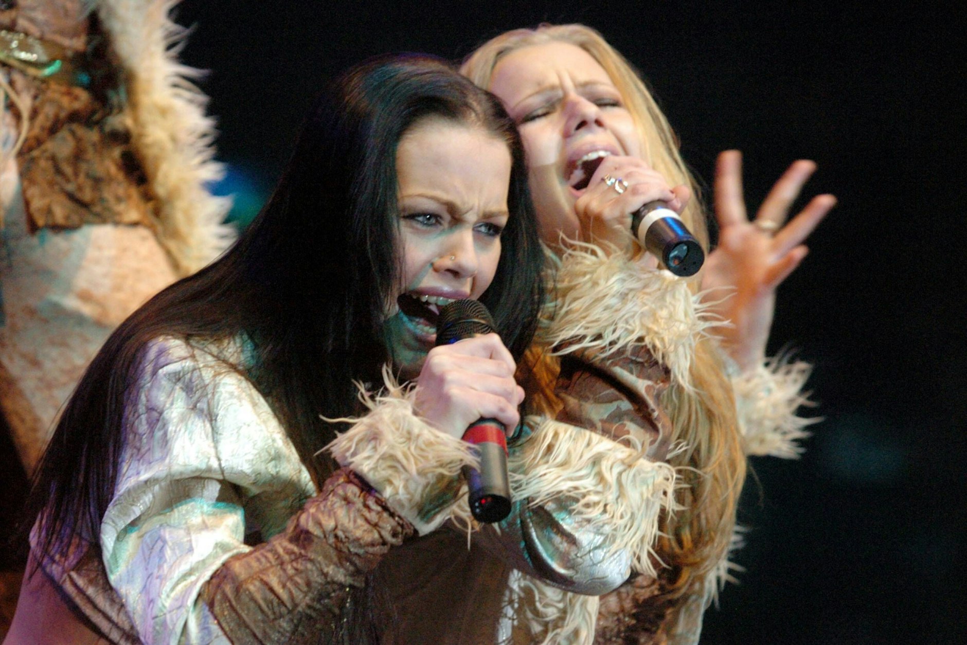 2004 wurde Doreen Steinert bei „Popstars“ in die Band Nu Pagadi gewählt.