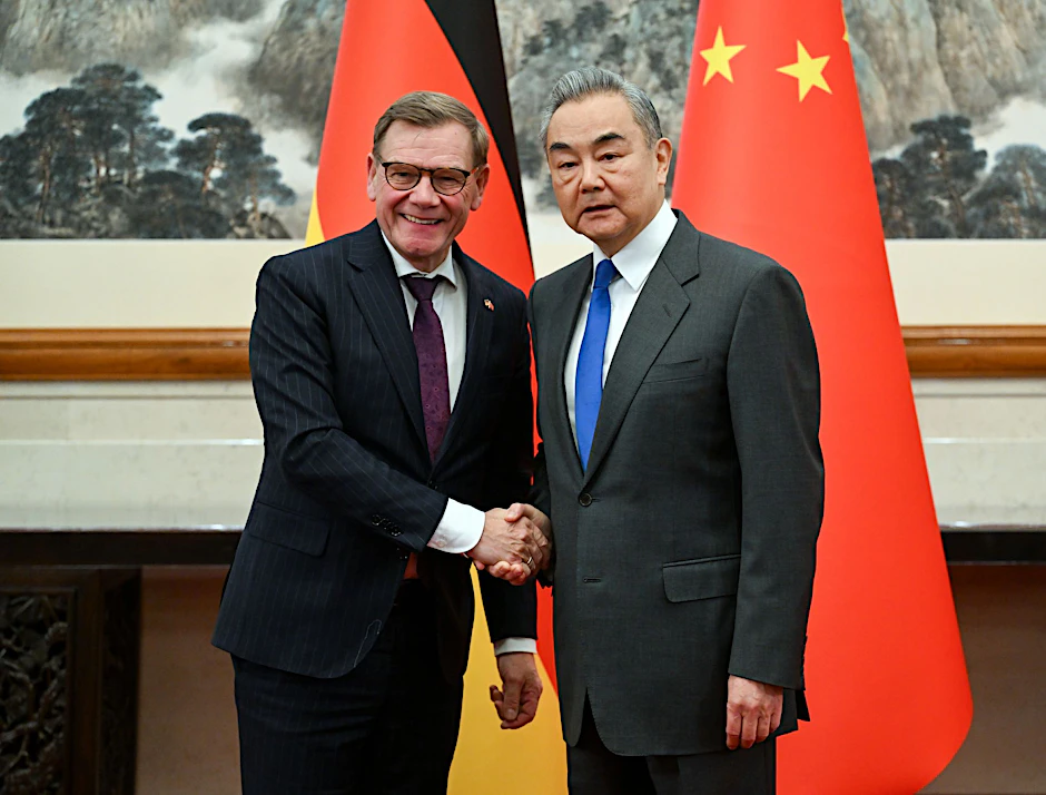 Wadephul in China: „Außer Slogans hat Deutschland nichts zu bieten“