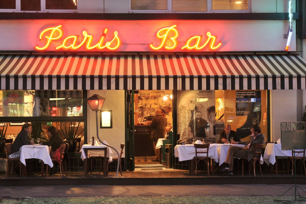 Foie gras adé: Paris Bar knickt vor dem Tierschutz ein