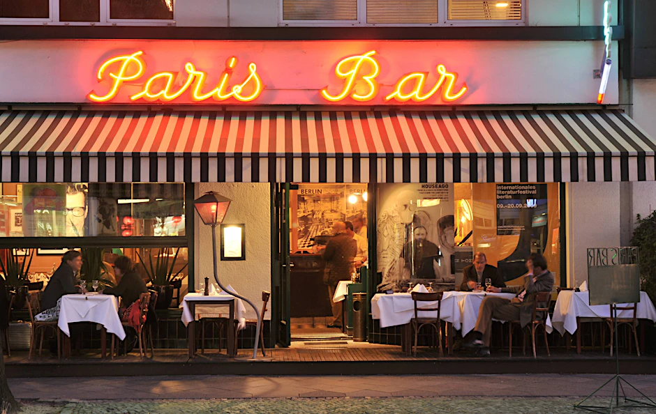 Es reicht! In der Paris Bar auf der Kantstraße gibt es keine Stopfleber mehr.