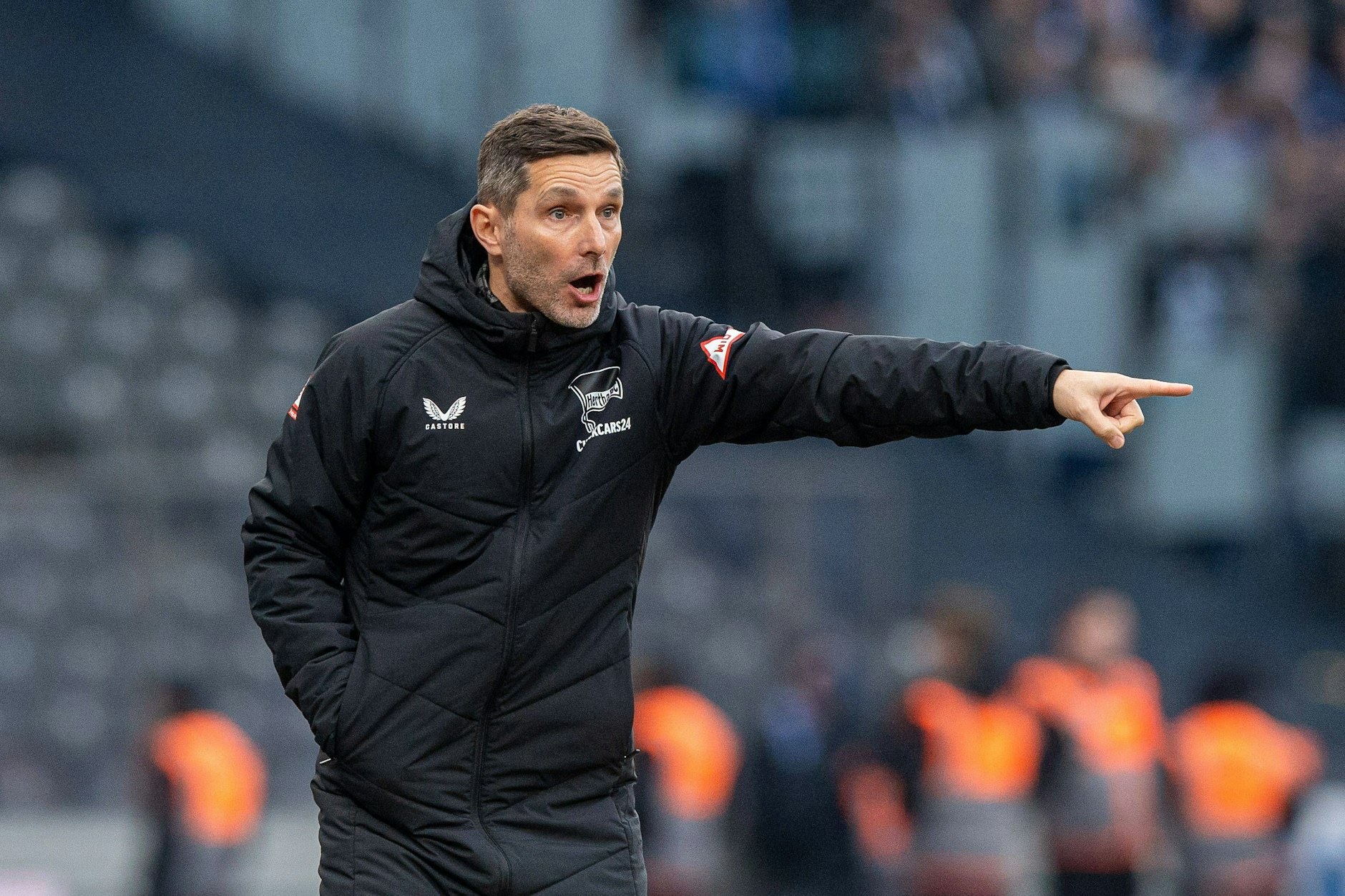 Hertha-Trainer Stefan gibt die Richtung an. Er will eine Mannschaft mit viel Teamgeist.