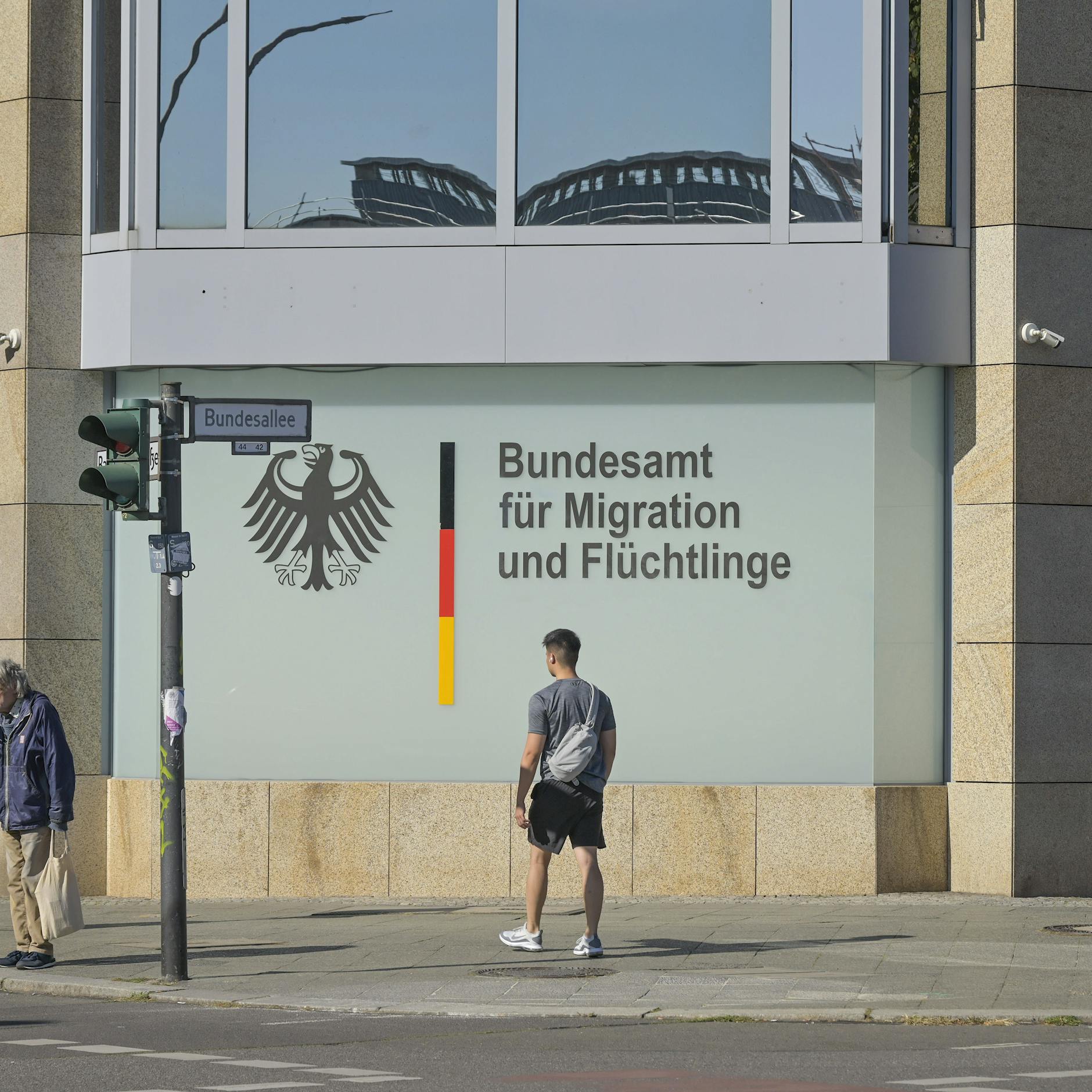 BKA enthüllt: Wie viele Straftaten Flüchtlinge wirklich begehen