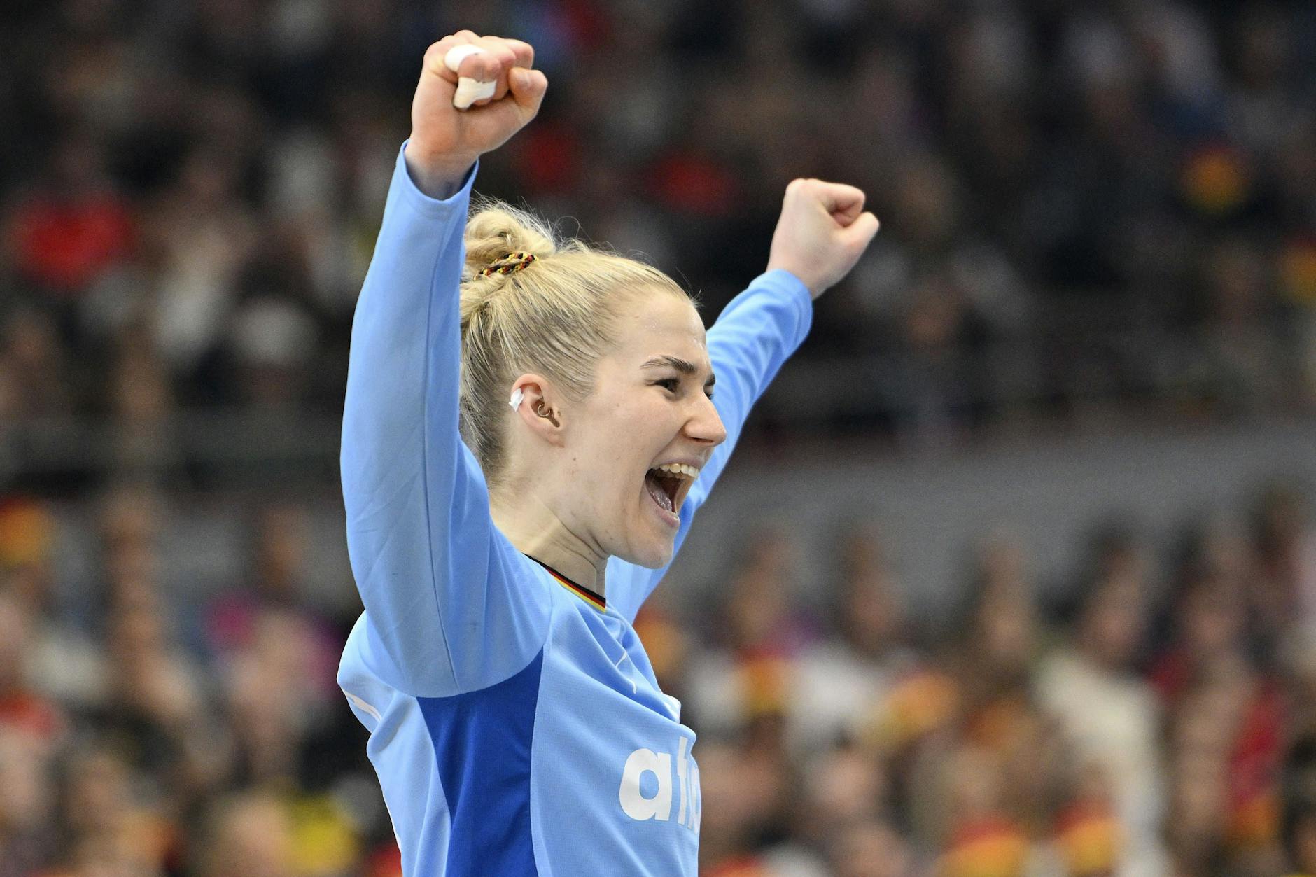 Jubel bei Torhueterin Katharina Filter.