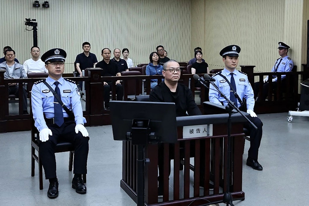 Death penalty: China executes ex-manager for 140 million euros.