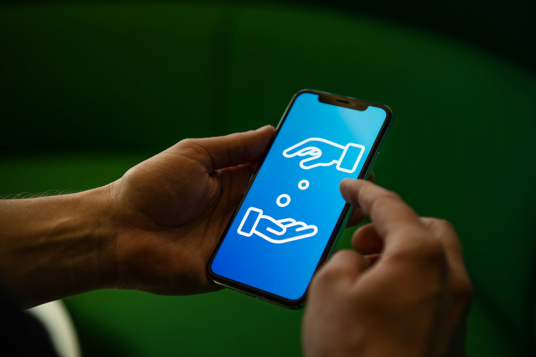 Für Geld, dass Sparer in spätestens einem Jahr brauchen, eignen sich Tagesgeld- oder Festgeld-Konten. Wir nennen die besten Angebote im Dezember.