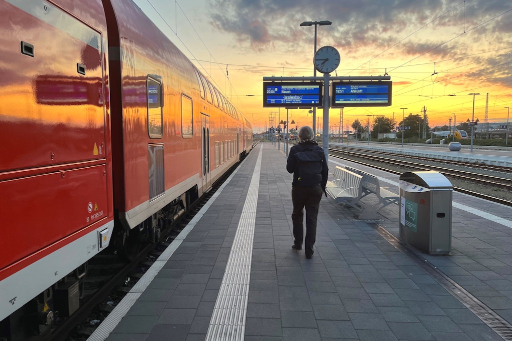 Fahrplanwechsel in Berlin: Wer von der neuen Strecke zum Flughafen BER profitiert - und wer nicht