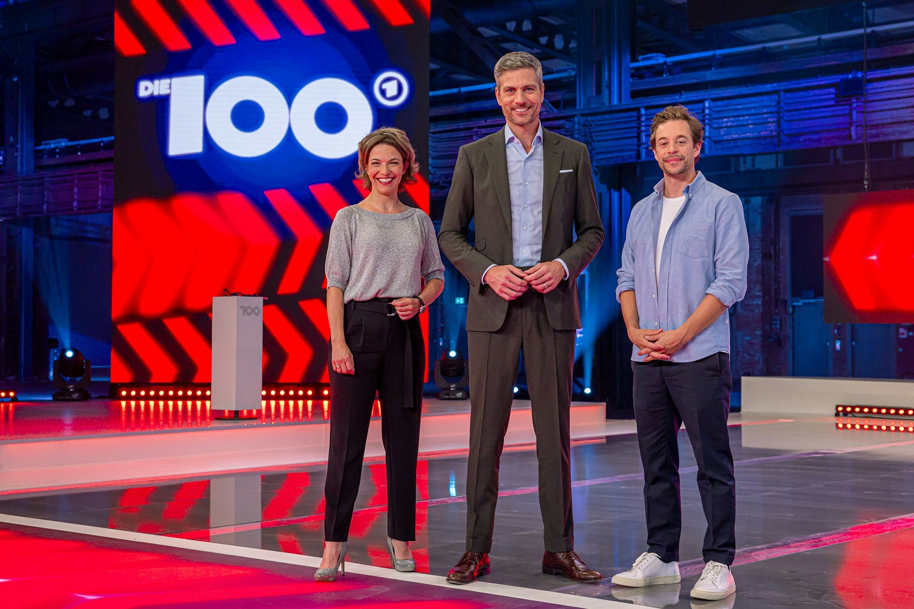 Moderatoren der ARD-Sendung „Die 100“: Anna Planken, Ingo Zamperoni und Tobias Krell (v.l.n.r.)