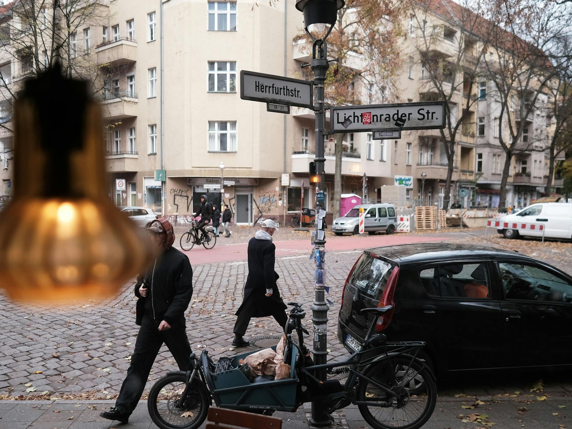 Die Herrfurthstraße im Schillerkiez, hier können Autofahrer bald nicht mehr ohne Weiteres entlangbrettern.