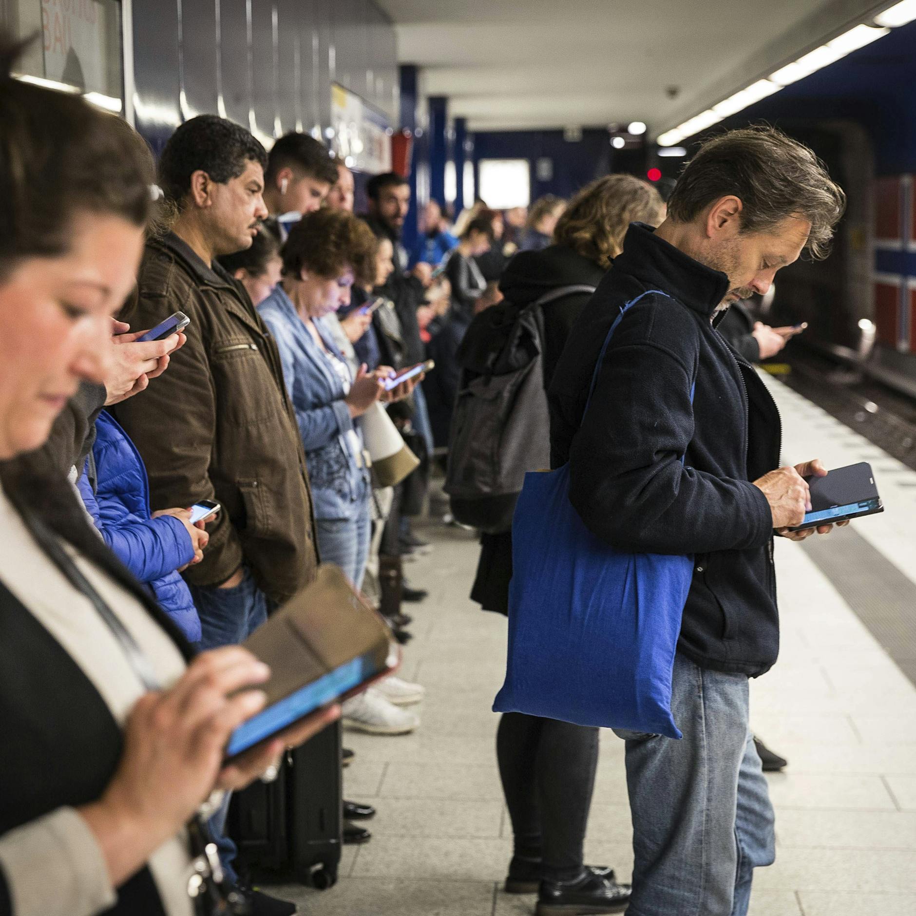 Wo Berlins U-Bahnhöfe beim Gratis-WLAN schwächeln und was die BVG plant